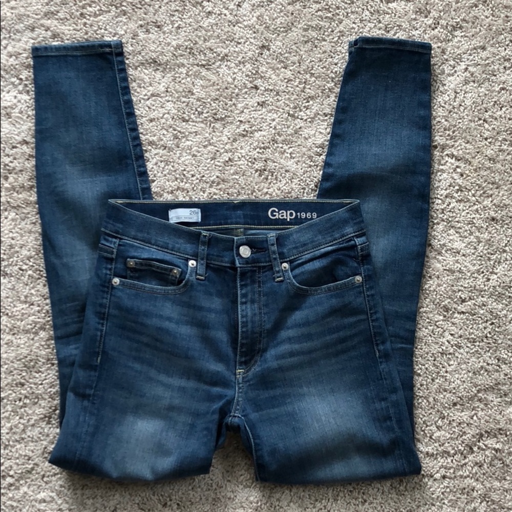 Gap True Skinny Jeans - Like New